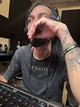 hotcamboy420 online show from 02/27/26, 06:19