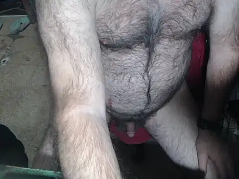 Snapshot of sohorneydad13 chatting on 12/22/25, 05:15 sohorneydad13 online show from 12/22/25, 05:15