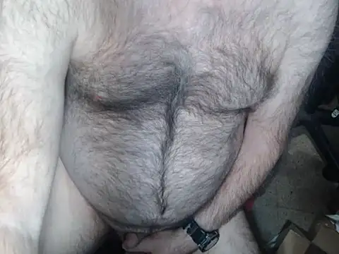 Snapshot of sohorneydad13 chatting on 02/13/26, 10:33 sohorneydad13 online show from 02/13/26, 10:33