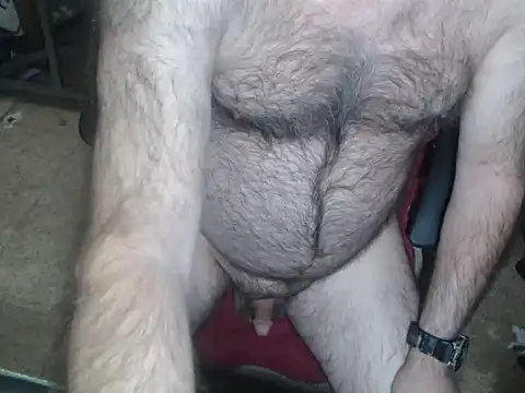 Snapshot of sohorneydad13 chatting on 04/07/26, 04:13 sohorneydad13 online show from 04/07/26, 04:13