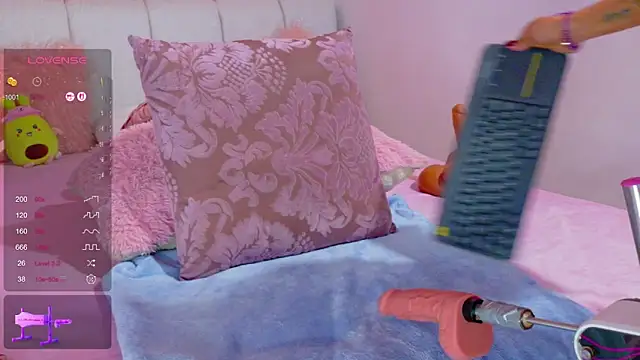 Snapshot of cristal_subin69 chatting on 10/22/25, 02:06 cristal subin69 online show from 10/22/25, 02:06