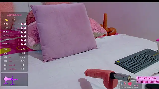 Snapshot of cristal_subin69 chatting on 10/23/25, 12:37 cristal subin69 online show from 10/23/25, 12:37