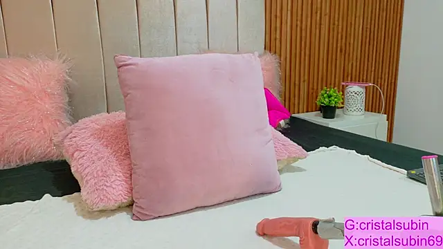 Snapshot of cristal_subin69 chatting on 11/04/25, 12:15 cristal subin69 online show from 11/04/25, 12:15