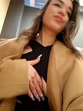 Snapshot of LydiaMaus96 chatting on 12/28/24, 05:57 LydiaMaus96 online show from 12/28/24, 05:57