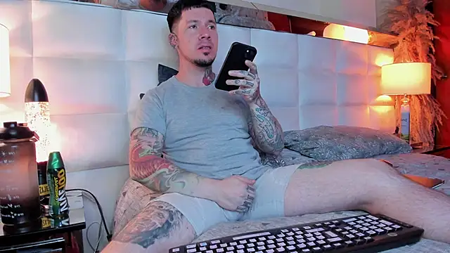 Adam tatto online show from 11/18/25, 02:17