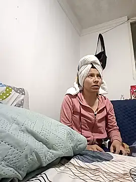 karlamorris  online show from 01/18/25, 12:47