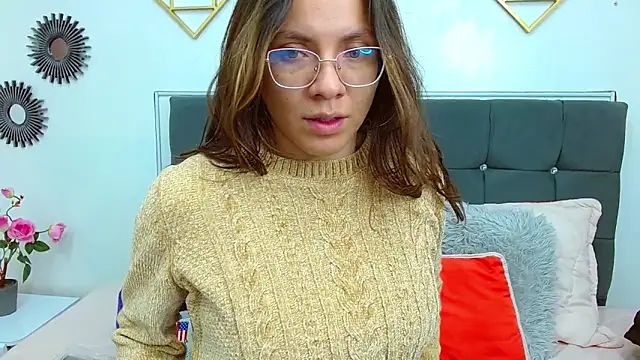 karlamorris  online show from 02/28/25, 01:47