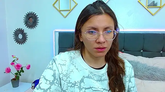 karlamorris  online show from 03/09/25, 02:32