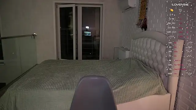 Snapshot of Jantrlatex chatting on 09/21/25, 08:32 Jantrlatex online show from 09/21/25, 08:32