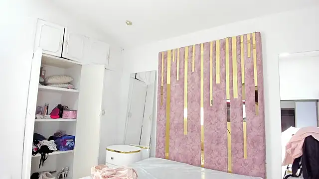 LeahxBarker online show from 01/24/25, 11:34