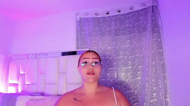 LeahxBarker online show from 12/03/25, 02:41