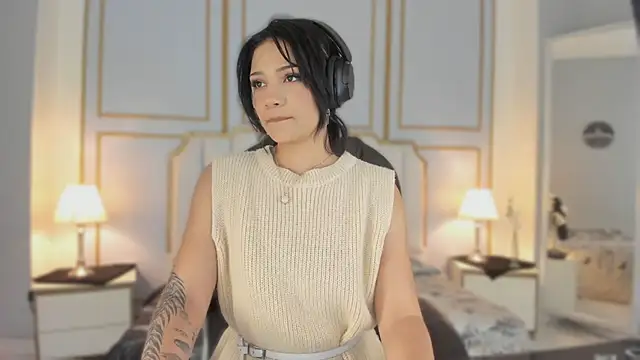 renee shelby  online show from 01/10/26, 07:48