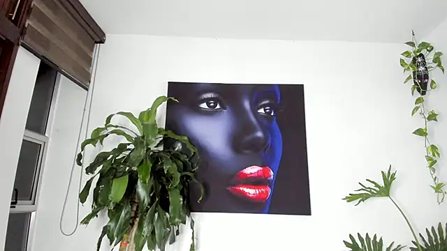Snapshot of Andrea_Williams_ chatting on 04/12/26, 03:44 Andrea Williams online show from 04/12/26, 03:44