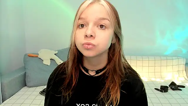 Snapshot of crystal_lilith chatting on 12/07/24, 06:21 crystal lilith online show from 12/07/24, 06:21