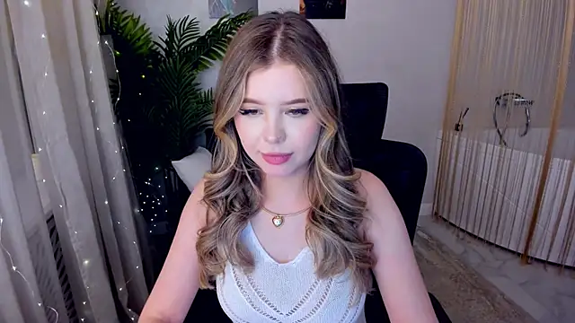 FollowLovee online show from 03/08/25, 02:01