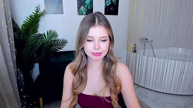 FollowLovee online show from 10/07/25, 07:55