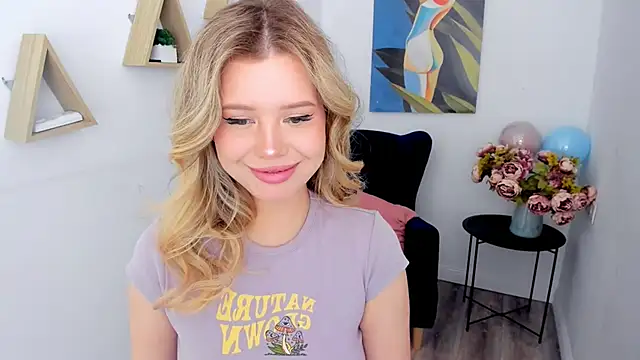 FollowLovee online show from 06/09/26, 03:40