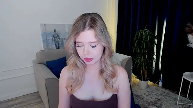 FollowLovee online show from 06/20/26, 04:04