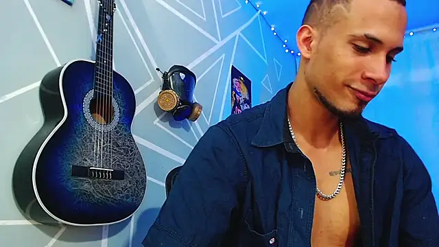 MagnusFrost online show from 02/18/25, 08:14