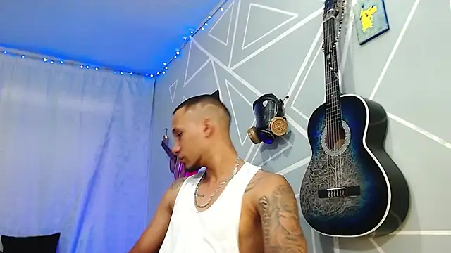 MagnusFrost online show from 02/21/25, 09:22