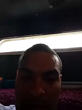 Snapshot of Houstonslong1 chatting on 12/04/24, 08:07 Houstonslong1 online show from 12/04/24, 08:07