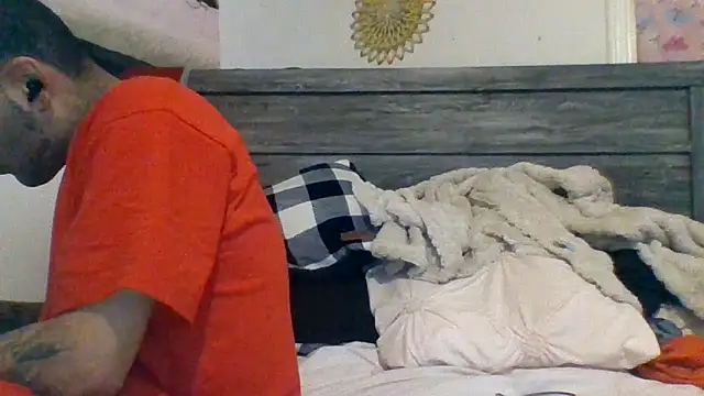 Snapshot of Houstonslong1 chatting on 01/28/25, 06:16 Houstonslong1 online show from 01/28/25, 06:16