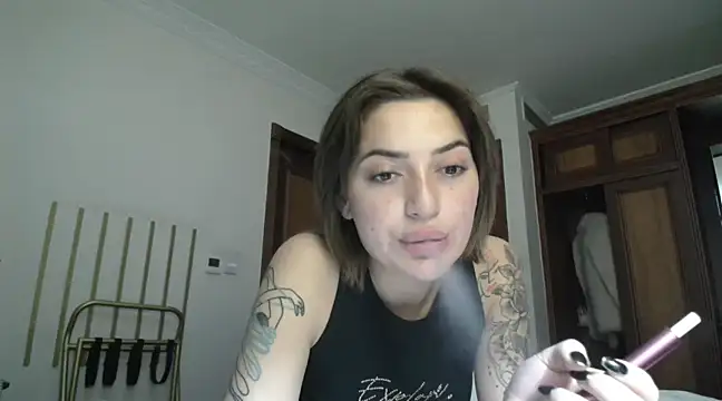 yaprakmericc online show from 02/13/25, 06:38