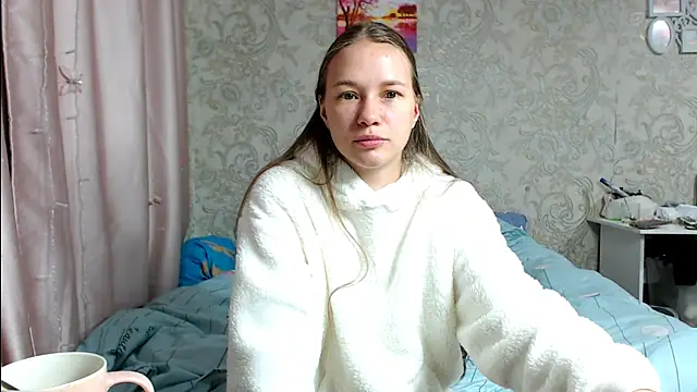 leila bambi  online show from 09/16/25, 09:54