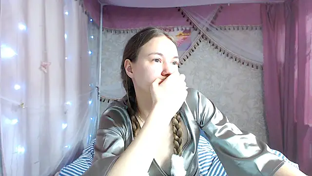 leila bambi  online show from 01/16/26, 10:47