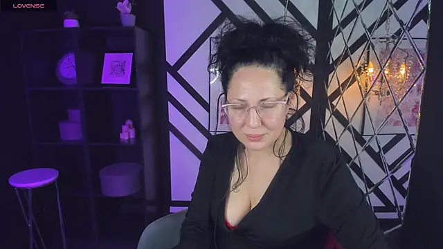 Snapshot of Anita_Muse chatting on 03/15/25, 02:56 Anita Muse online show from 03/15/25, 02:56