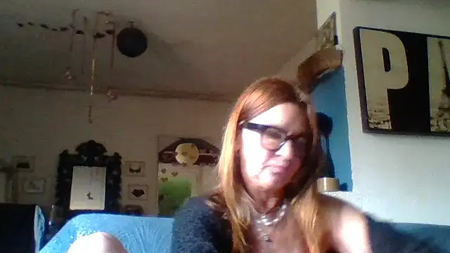 Snapshot of gildamilf chatting on 05/10/26, 01:49 gildamilf online show from 05/10/26, 01:49