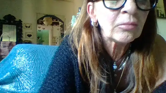 Snapshot of gildamilf chatting on 05/15/26, 02:35 gildamilf online show from 05/15/26, 02:35