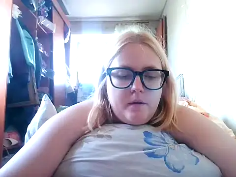 DesireMelissa online show from 10/08/25, 07:39