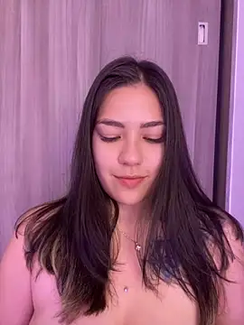 Latina vanessa online show from 01/12/25, 05:45