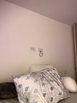 Latina vanessa online show from 03/03/25, 10:42