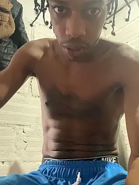 Snapshot of Larry-n-clouds chatting on 11/27/25, 02:08 Larry-n-clouds online show from 11/27/25, 02:08