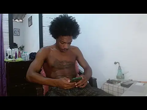 Larry-n-clouds online show from 05/21/26, 04:14