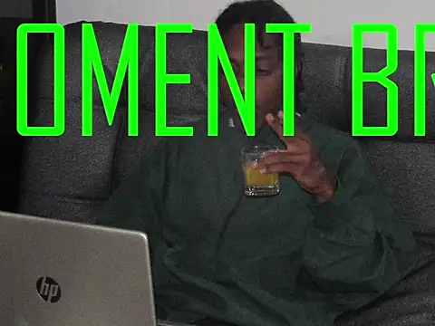 Larry-n-clouds online show from 06/04/26, 02:01