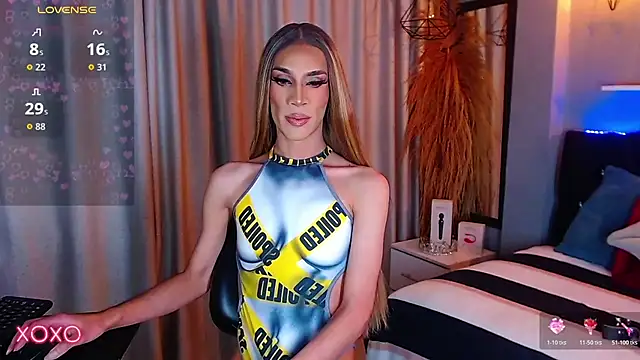 camila hootie online show from 11/02/25, 07:27