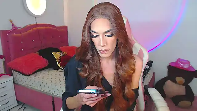 Snapshot of camila_hootie chatting on 01/14/26, 10:47 camila hootie online show from 01/14/26, 10:47