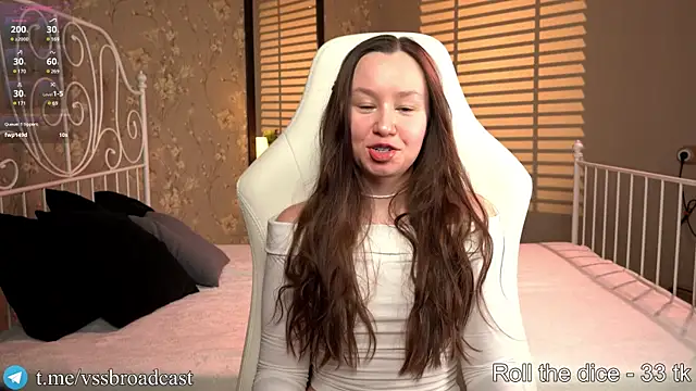 Snapshot of stayin_alive_ chatting on 12/13/24, 06:27 stayin alive  online show from 12/13/24, 06:27