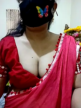 Snapshot of Ameera19 chatting on 01/14/26, 06:35 Ameera19 online show from 01/14/26, 06:35