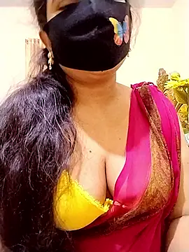 Snapshot of Ameera19 chatting on 01/17/26, 07:57 Ameera19 online show from 01/17/26, 07:57