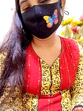 Snapshot of Ameera19 chatting on 02/15/26, 08:24 Ameera19 online show from 02/15/26, 08:24