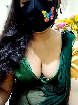 Snapshot of Ameera19 chatting on 03/06/26, 06:15 Ameera19 online show from 03/06/26, 06:15