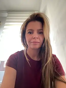 Snapshot of EvaDiamondXX chatting on 03/10/25, 01:54 EvaDiamondXX online show from 03/10/25, 01:54