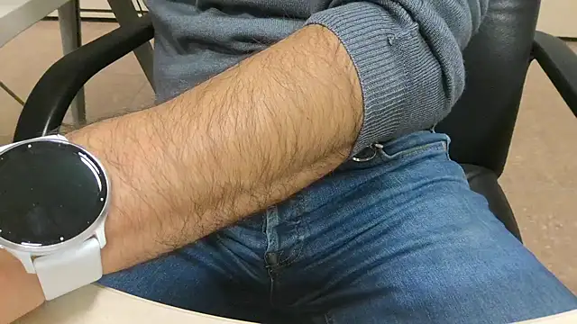 alessandroman2114 online show from 11/13/25, 05:34