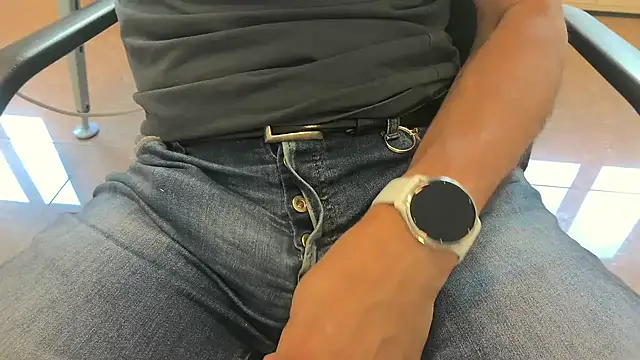 alessandroman2114 online show from 06/09/26, 10:16