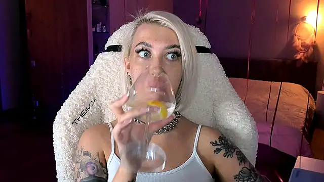 tykioty Miley online show from 03/01/25, 06:21