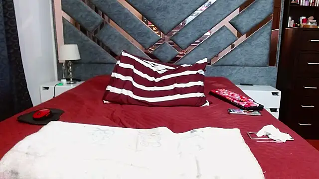 Snapshot of KarlaTesg chatting on 06/21/26, 10:07 KarlaTesg online show from 06/21/26, 10:07